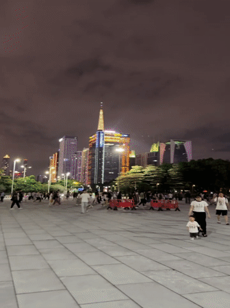 Night out on the plaza in Guangzhou's Zhujiang New Town