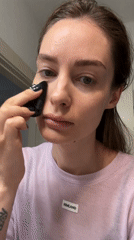 Woman's morning routine documented in Kiel apartment