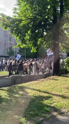 Crowd with Serbian flags gathers near Saint Sava Church