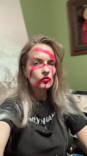 Woman spotted with distinctive red face makeup in Cape Coral