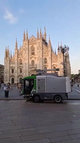 Milan's Duomo plaza and Galleria Vittorio Emanuele II on a summer evening
