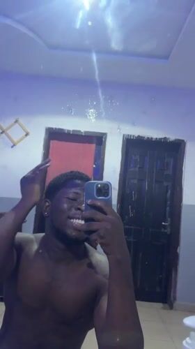 Man takes bathroom selfies in Gbongan, Nigeria