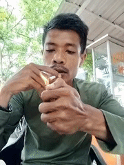 Morning scenes captured at Lhokseumawe food stall area