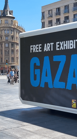 Free Gaza art exhibit documented in Barcelona plaza