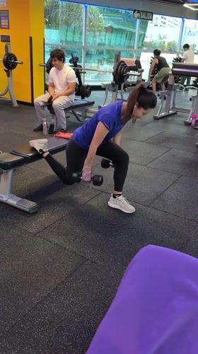 Routine gym activities documented in San Isidro, Peru