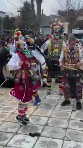 Traditional Bulgarian Folk Festival Draws Crowds in Novo Panicharevo
