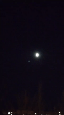 Witness records full moon with mysterious blue light in Voronezh