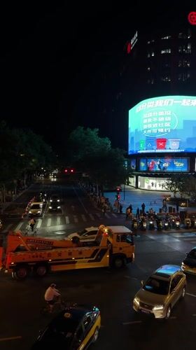 Nighttime urban scenes documented in Beijing's Xicheng District