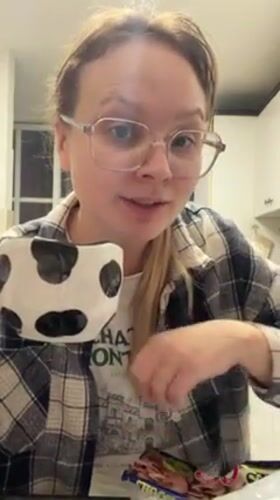 Tel Aviv resident enjoys evening chamomile tea routine with pets