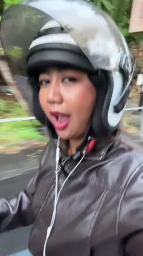 Evening motorcycle journey documented through North Kuta streets