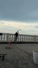 Mother, daughter enjoy seaside playtime in Sochi