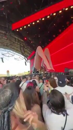 Music festival draws large crowds in Indio