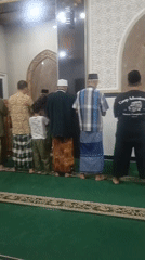 Evening prayers and quiet streets in a Salatiga neighborhood