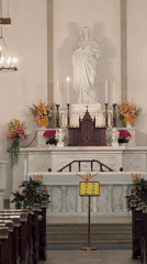 Daily life unfolds in Yuzhong District's streets and churches