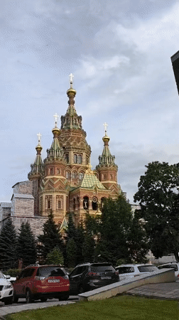 Peterhof's Spasskaya Church and surrounding landmarks up close