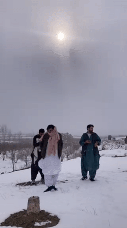 Heavy snowfall documented in Kanozai, Pakistan orchards