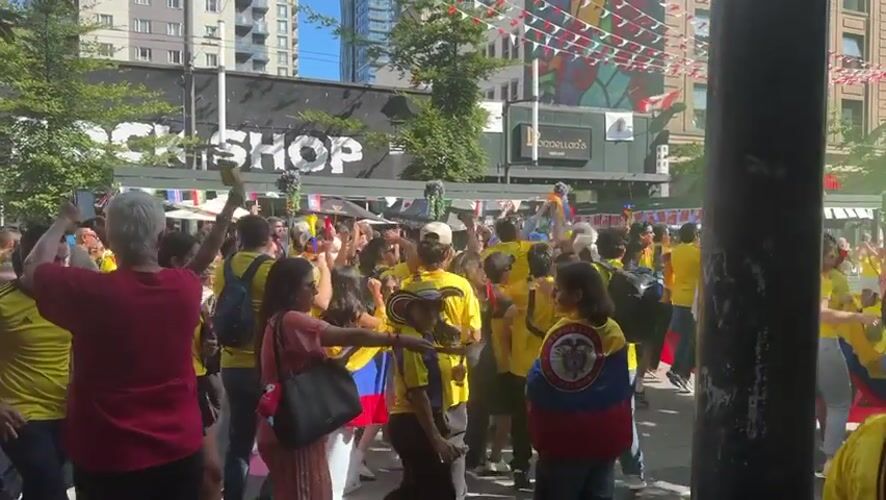 Colombian pride parade fills Vancouver streets with flags and yellow