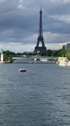 Along the Seine, Eiffel Tower views and riverside details