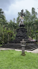 Dawn documentation of ancient statues at Tirta Empul temple