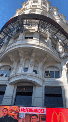 Buenos Aires witness captures everyday urban moments across afternoon