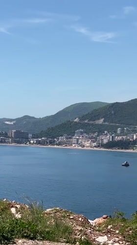 Spring coastal scenes documented across Montenegro's Kamenovo and Trap areas