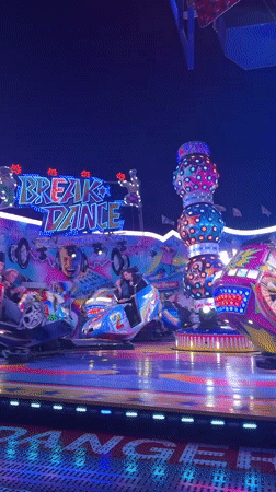 Night fair in full swing in Emsdetten, rides and games lit up