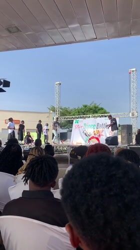 Outdoor dance battle draws crowd in Katon Rikkos, Nigeria