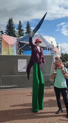Folk festival features traditional performances, circus acts, family entertainment