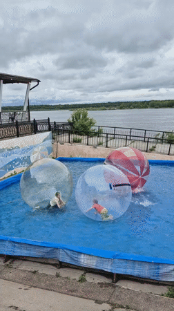 Saturday afternoon leisure activities captured along Sarapul riverfront