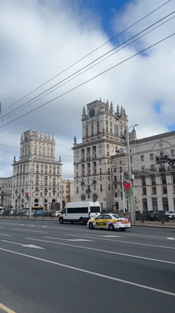 Witness documents iconic Gates of Minsk towers in daytime footage