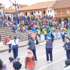 Youth dance performance draws crowd in Cuzco square