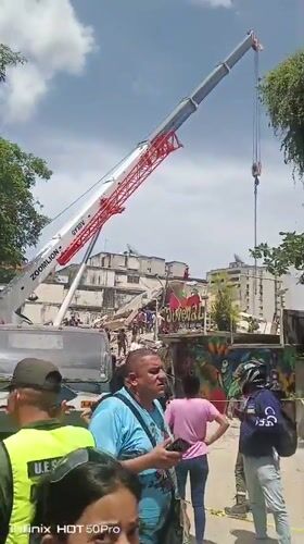 Building collapse response underway in central Caracas