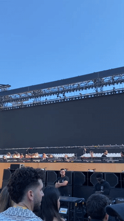 Stadium concert draws crowds with promotional activities in Barcelona