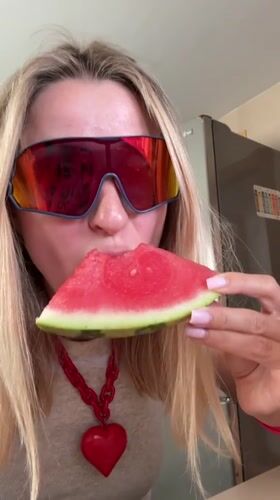 Lazy Valencia afternoon with watermelon and mirror selfies