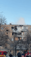 Apartment building fire draws emergency response on snowy streets