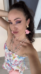 Fashion photoshoot with pink accessories captured in Kazan morning session