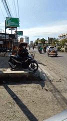 Daily life documented in Lhokseumawe: street food, water vendors