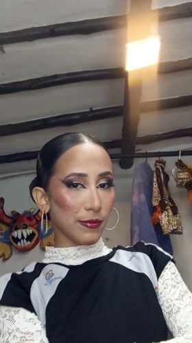 Performer prepares backstage in Porlamar dressing room