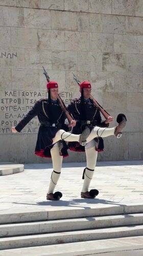 Evzones perform ceremonial guard change at Athens Parliament