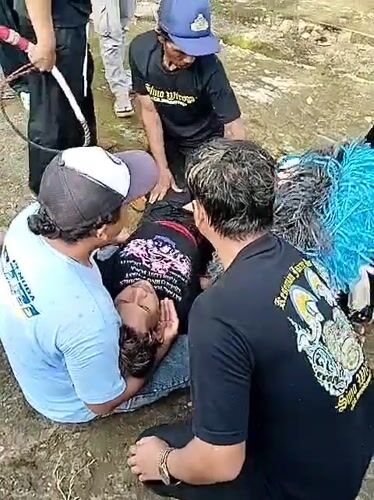 Medical emergency response witnessed in Mojodoyong, Indonesia