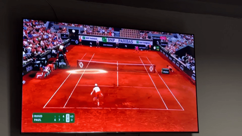 Indoor viewing of Roland Garros 2026 tennis coverage documented