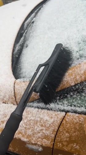 Snow clearing and winter weather activity observed in Klin