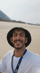 Man documents morning beach scenes in Bac Cam Ranh Ward