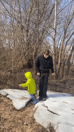 Spring morning play observed in Russian village amid melting ice