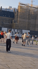 Dancing and flame-lit evenings on Parliament Hill