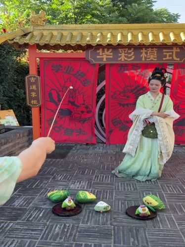 Hanfu and heritage street culture in Shijingshan District, Beijing