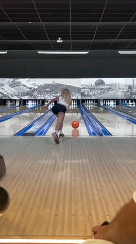 Bowling and bar food at a Barcelona alley