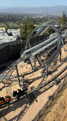 Late-night theme park visit documented in Los Angeles area