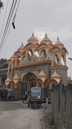 Religious temples and daily life documented in Benapole, Bangladesh