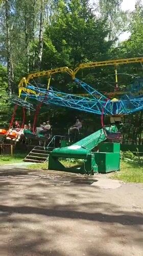Families enjoy sunny day at Ternopil amusement park